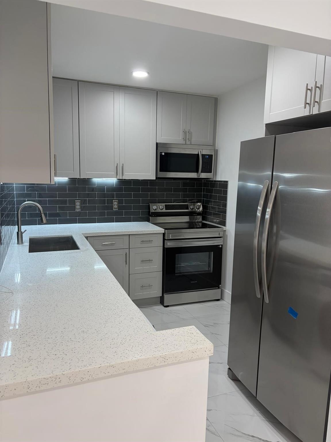 Imperial Point Colonnades - Residential