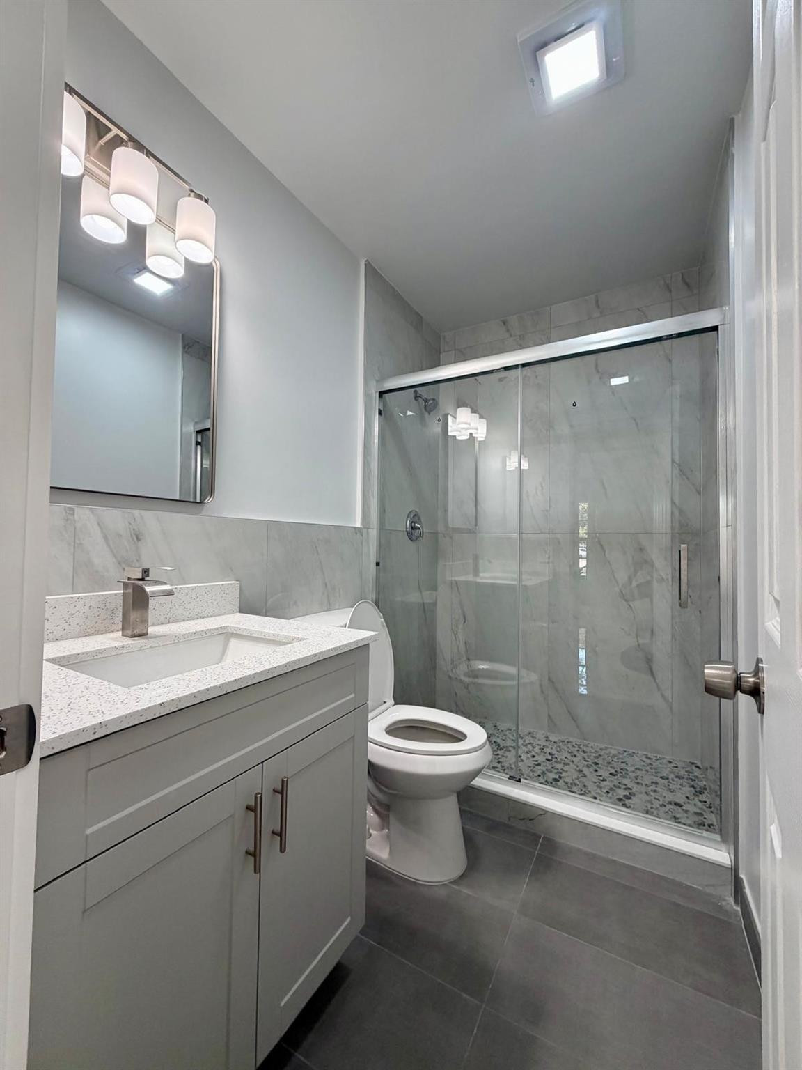 Imperial Point Colonnades - Residential