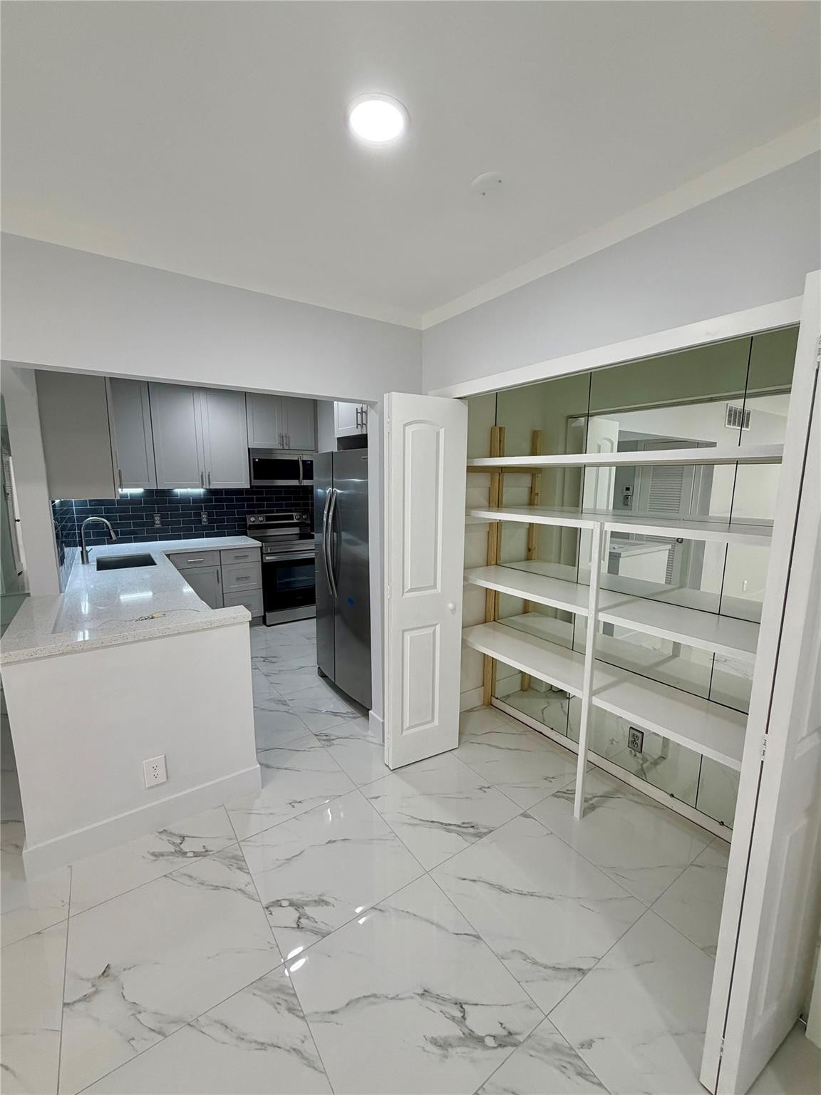 2250 NE 66th Street 1504