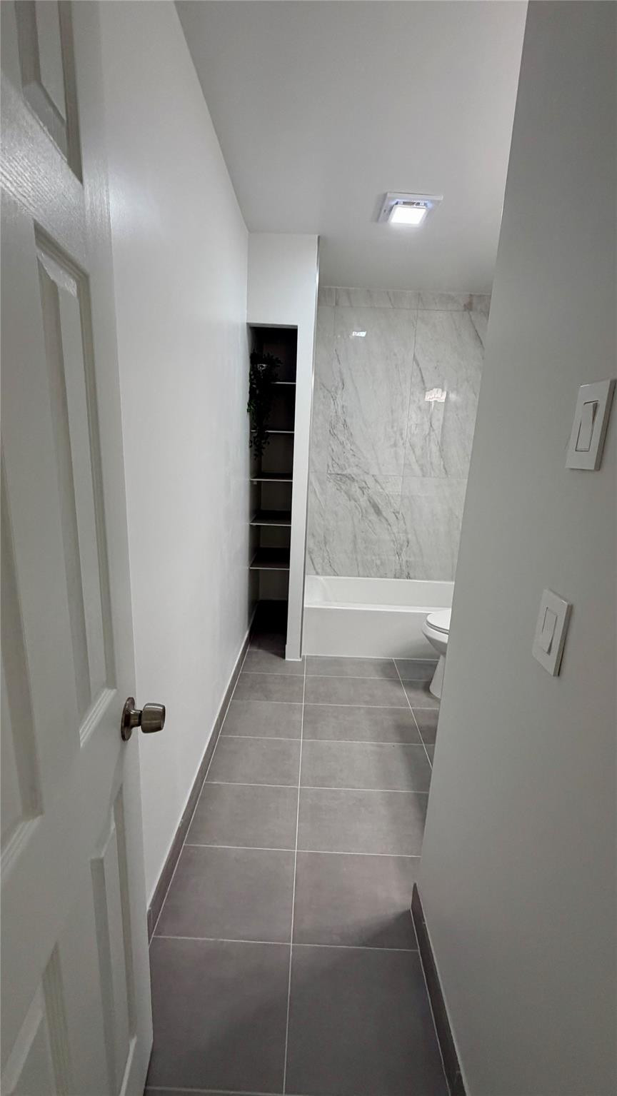 Imperial Point Colonnades - Residential