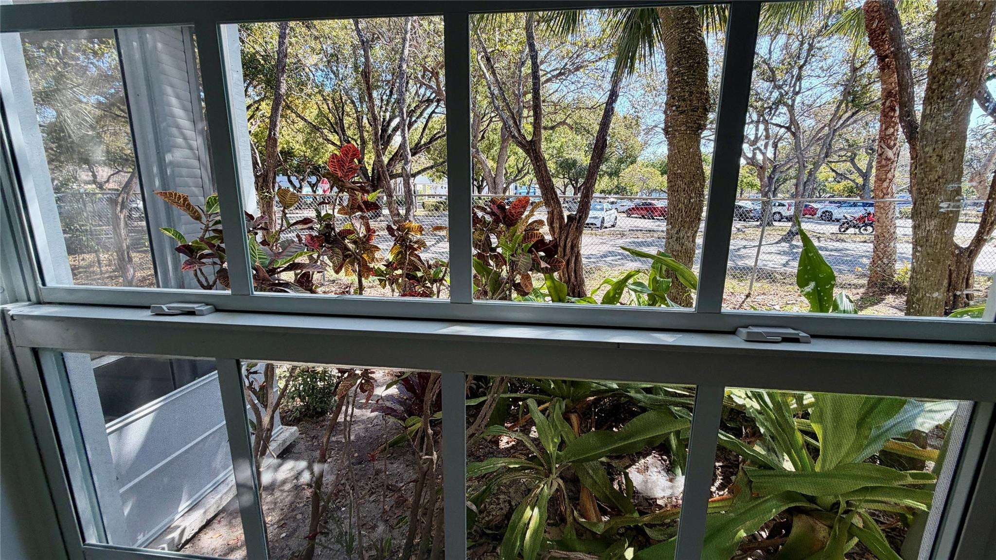 Imperial Point Colonnades - Residential