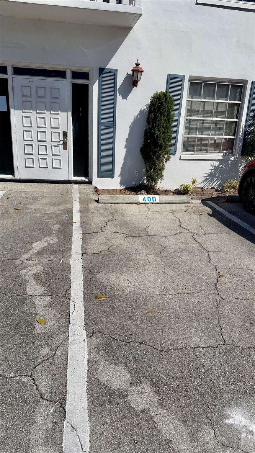 Imperial Point Colonnades - Residential