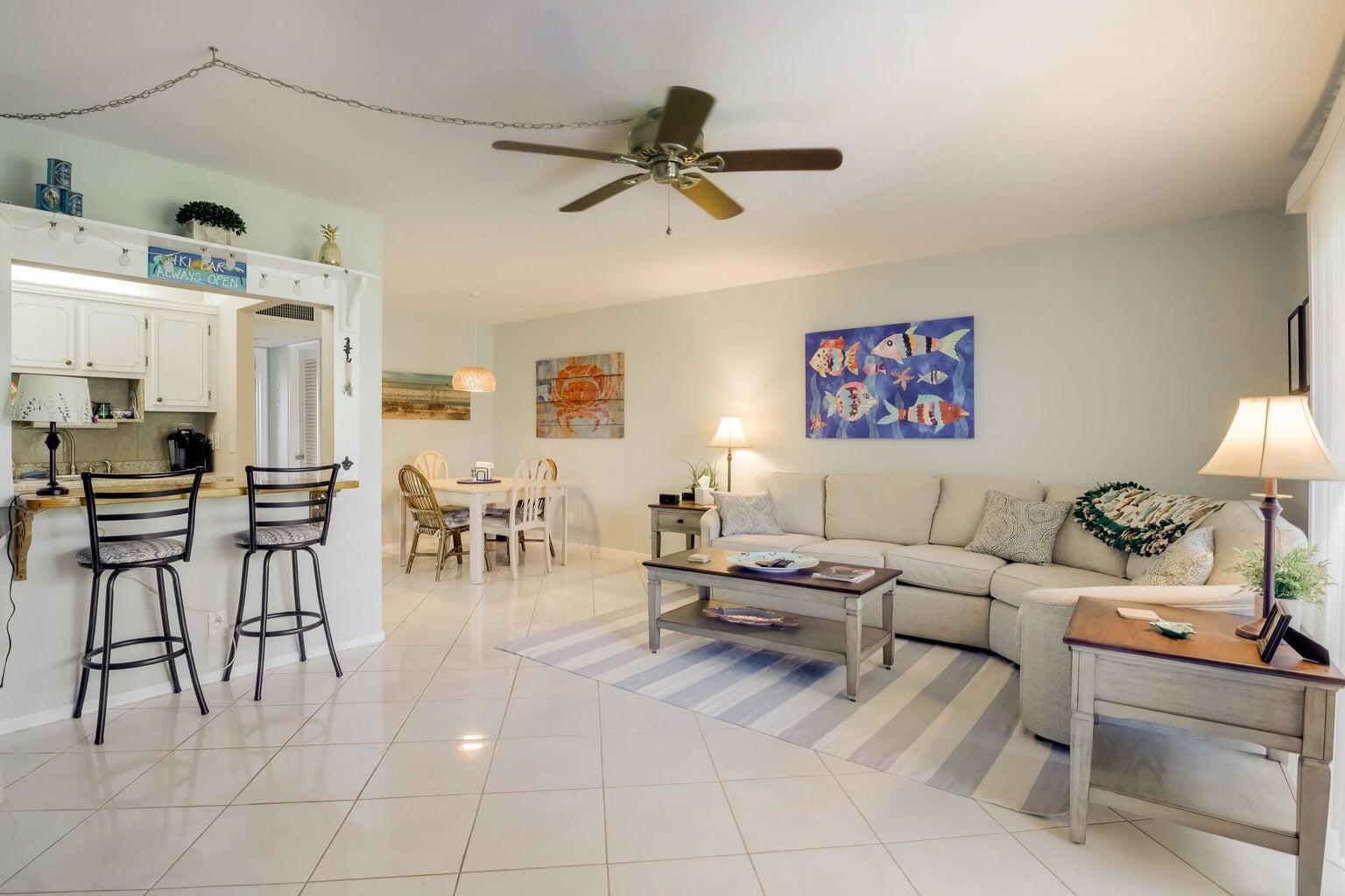 View photos, virtual tours, details... 95 N North Boulevard 2b
