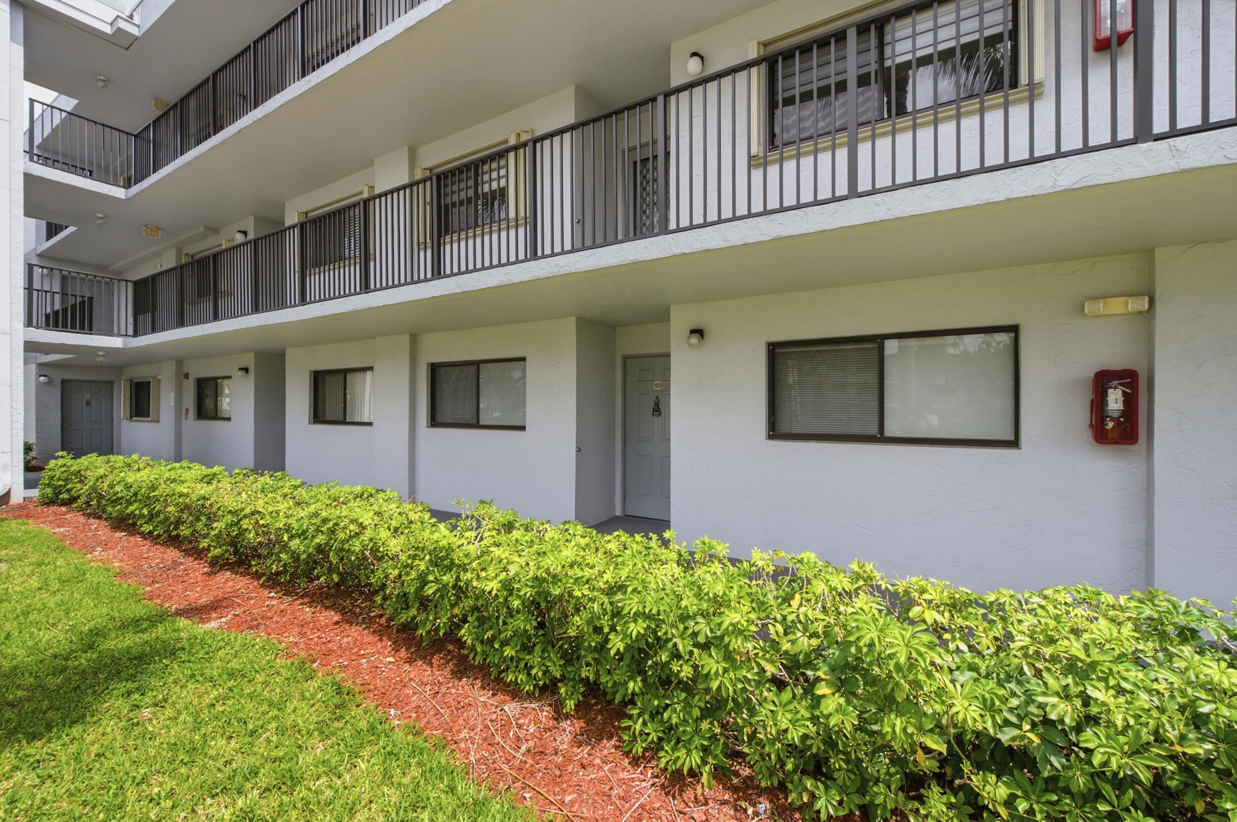 15355 Lakes Of Delray Blvd #103