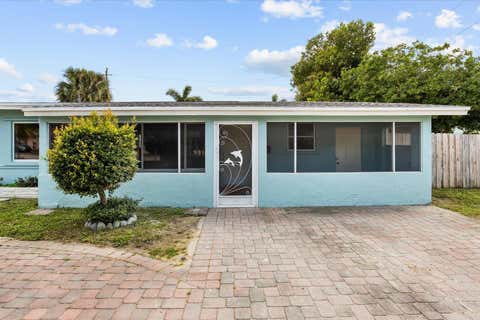 Tiny photo for 800 SE 13th Court, Deerfield Beach, FL 33441 (MLS # B26047435)