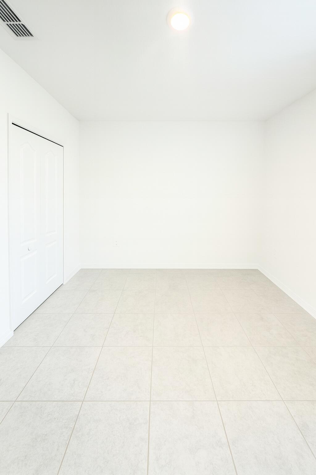 PORT ST LUCIE SECTION 31 - Residential Lease