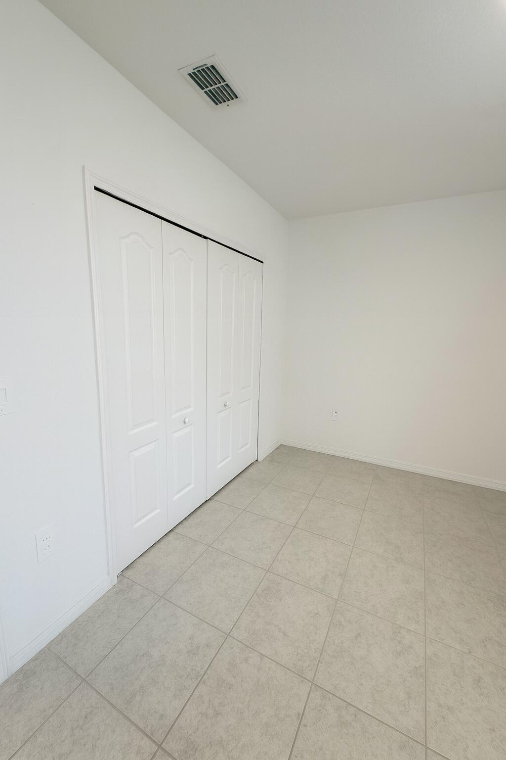 PORT ST LUCIE SECTION 31 - Residential Lease