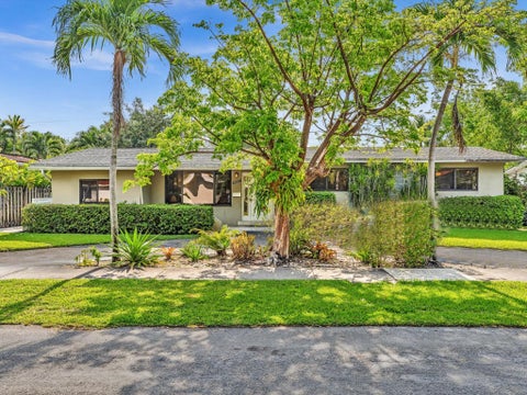 Property photo of 19321 Ne 18th Place, Miami, FL 33179