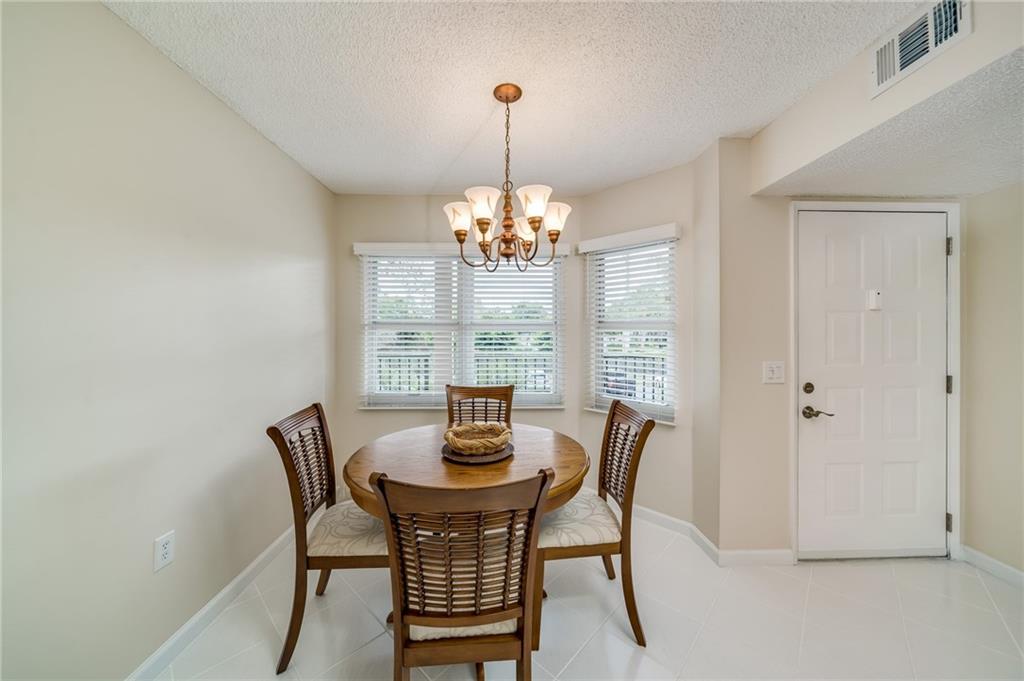 IVANHOE - Residential