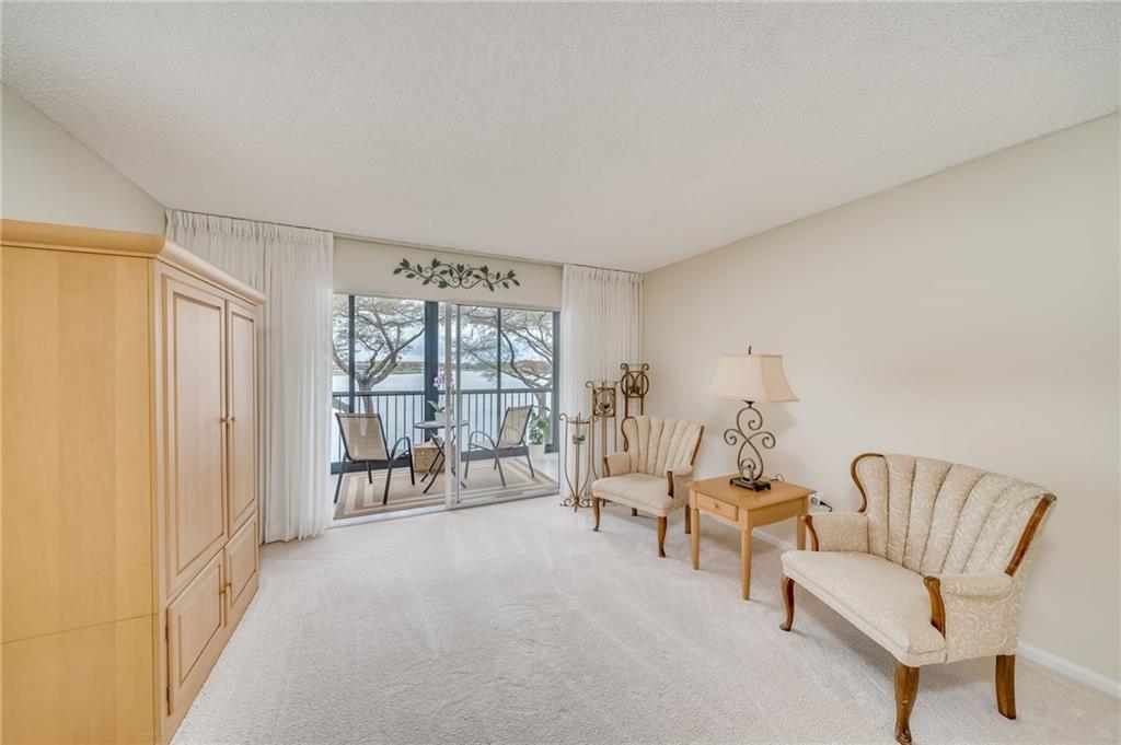 IVANHOE - Residential