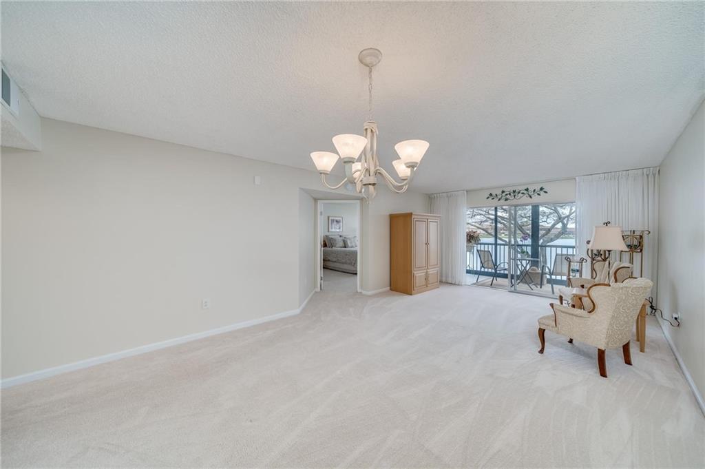 IVANHOE - Residential