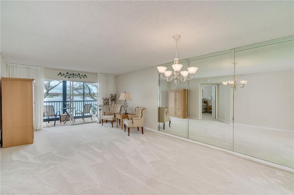 IVANHOE - Residential