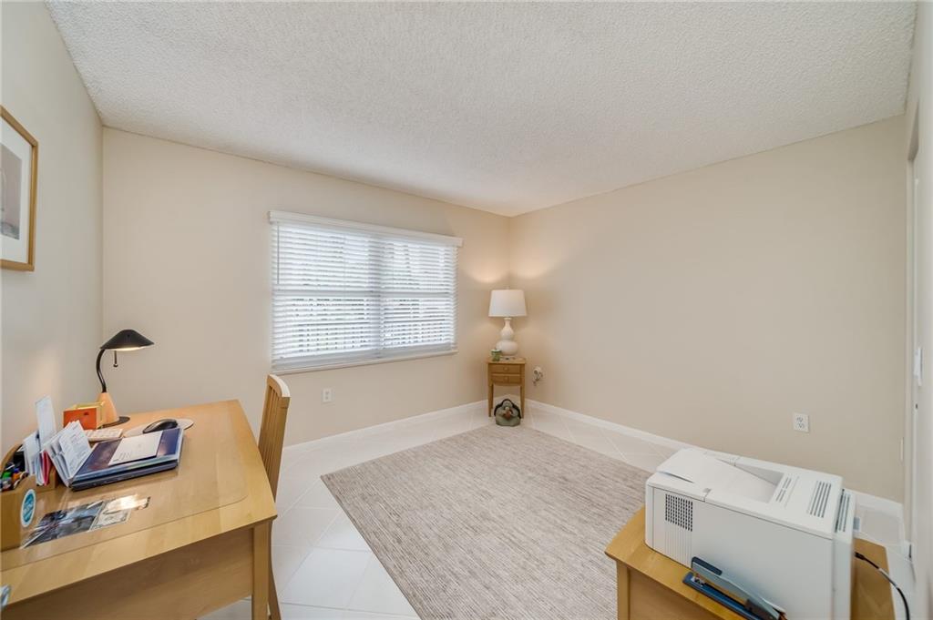 IVANHOE - Residential