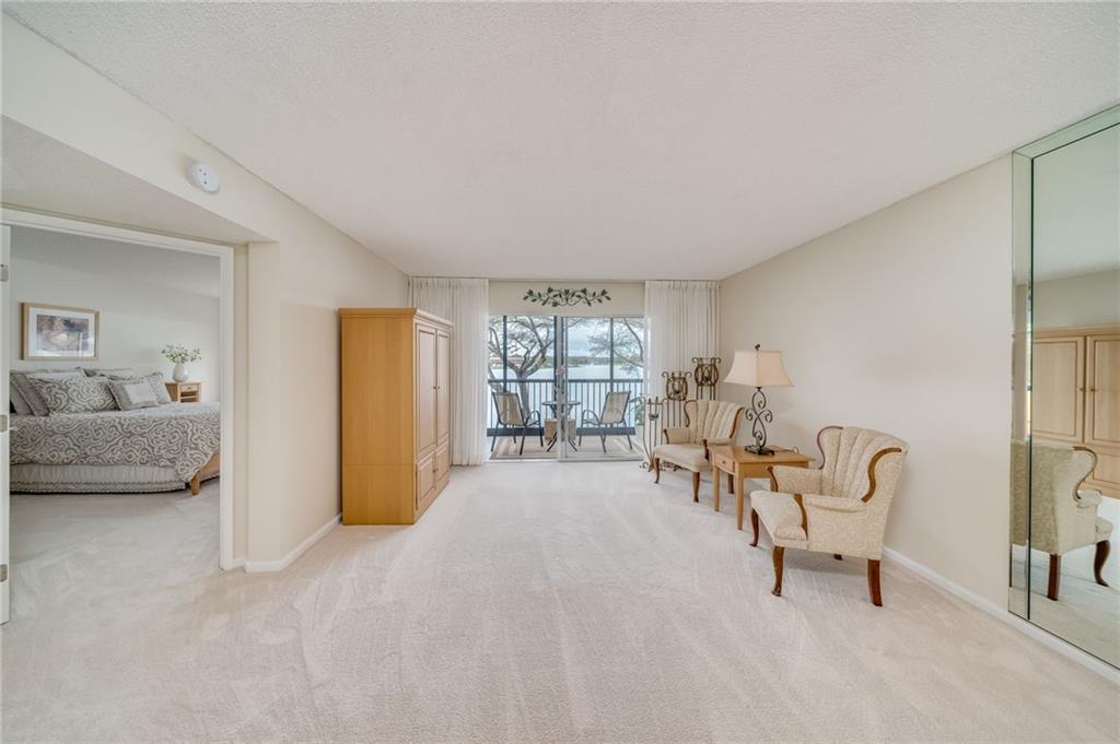 IVANHOE - Residential