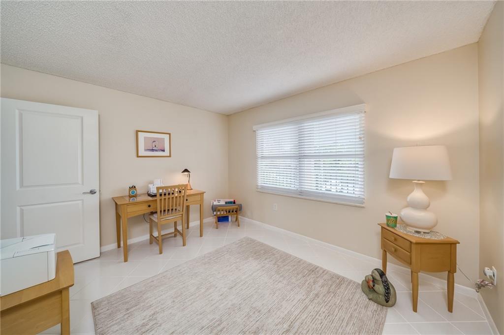 IVANHOE - Residential