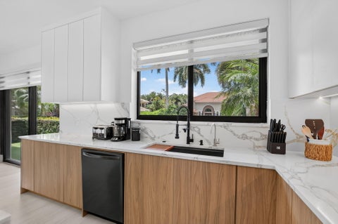 Tiny photo for 21312 Greenwood Court, Boca Raton, FL 33433 (MLS # B26046971)