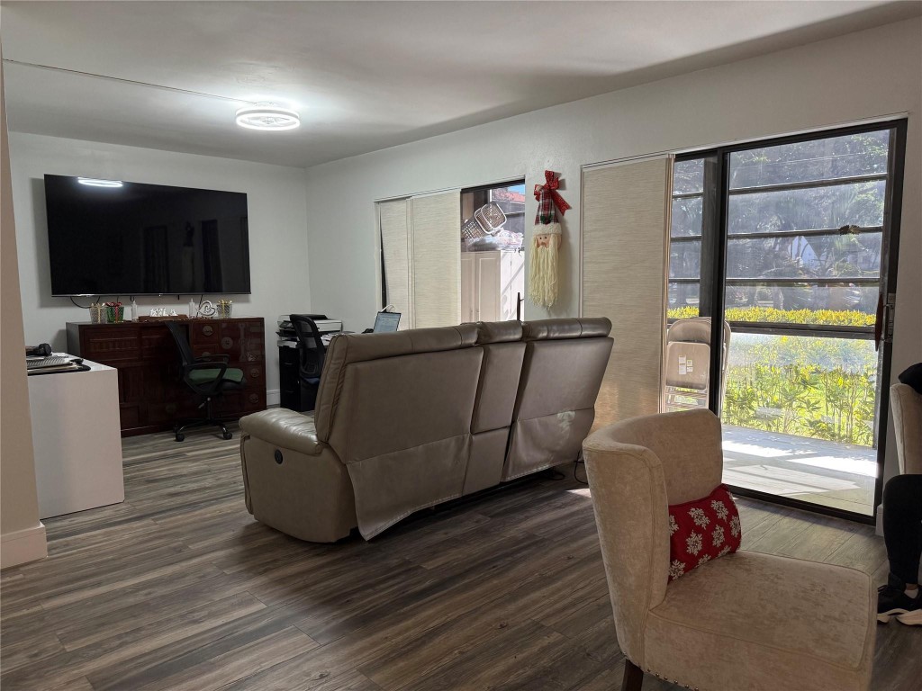 CLAIRMONT AT KINGS POINT - Residential
