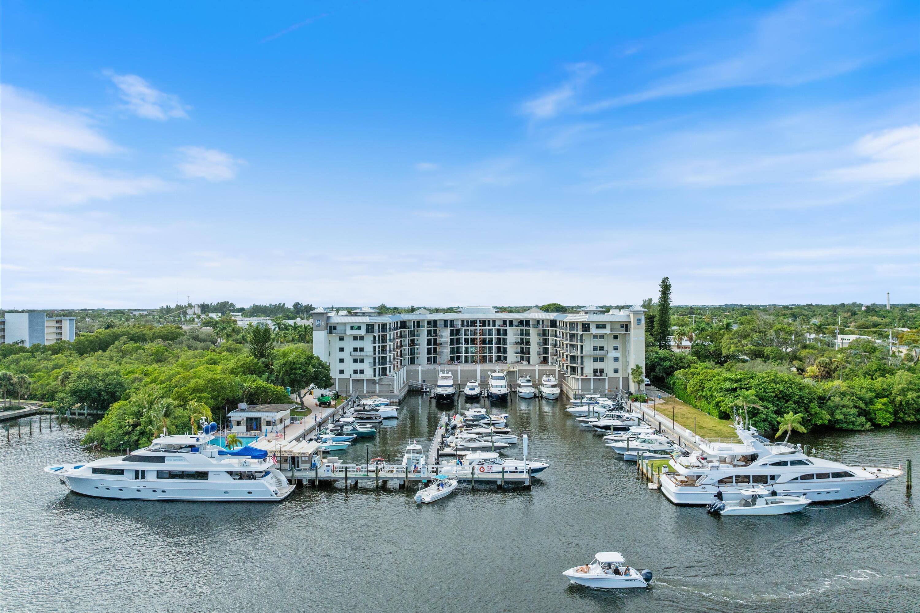 DELRAY HARBOR CLUB CONDO - Residential