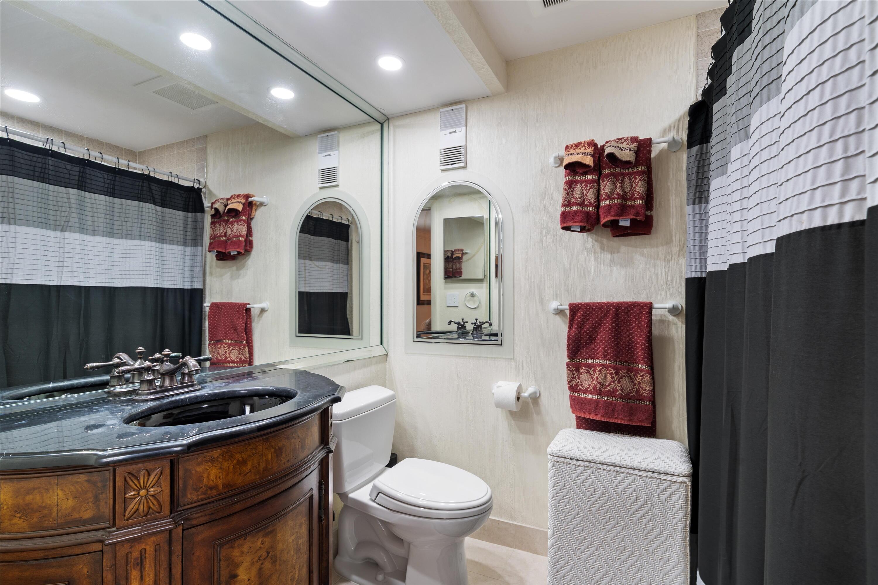 DELRAY HARBOR CLUB CONDO - Residential