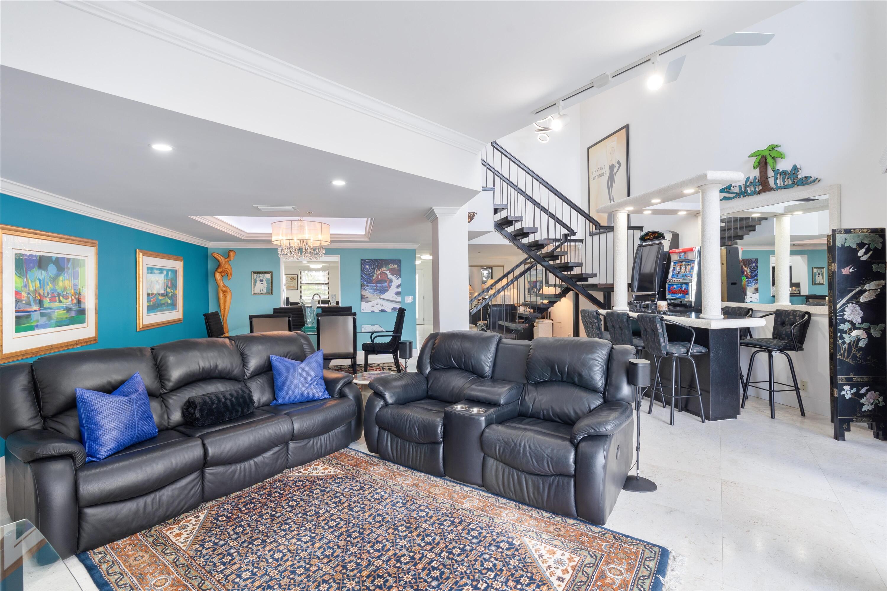 DELRAY HARBOR CLUB CONDO - Residential