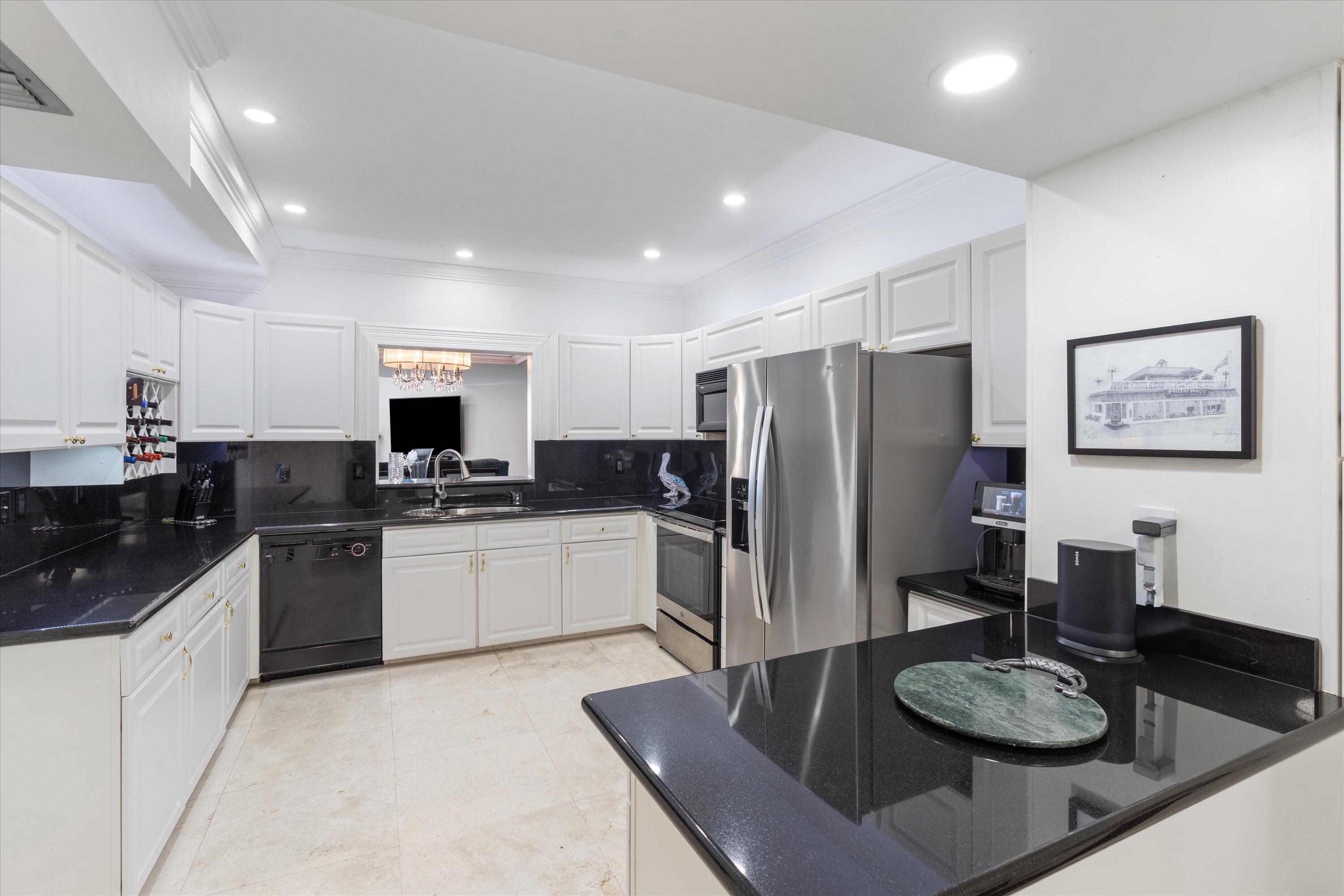 DELRAY HARBOR CLUB CONDO - Residential