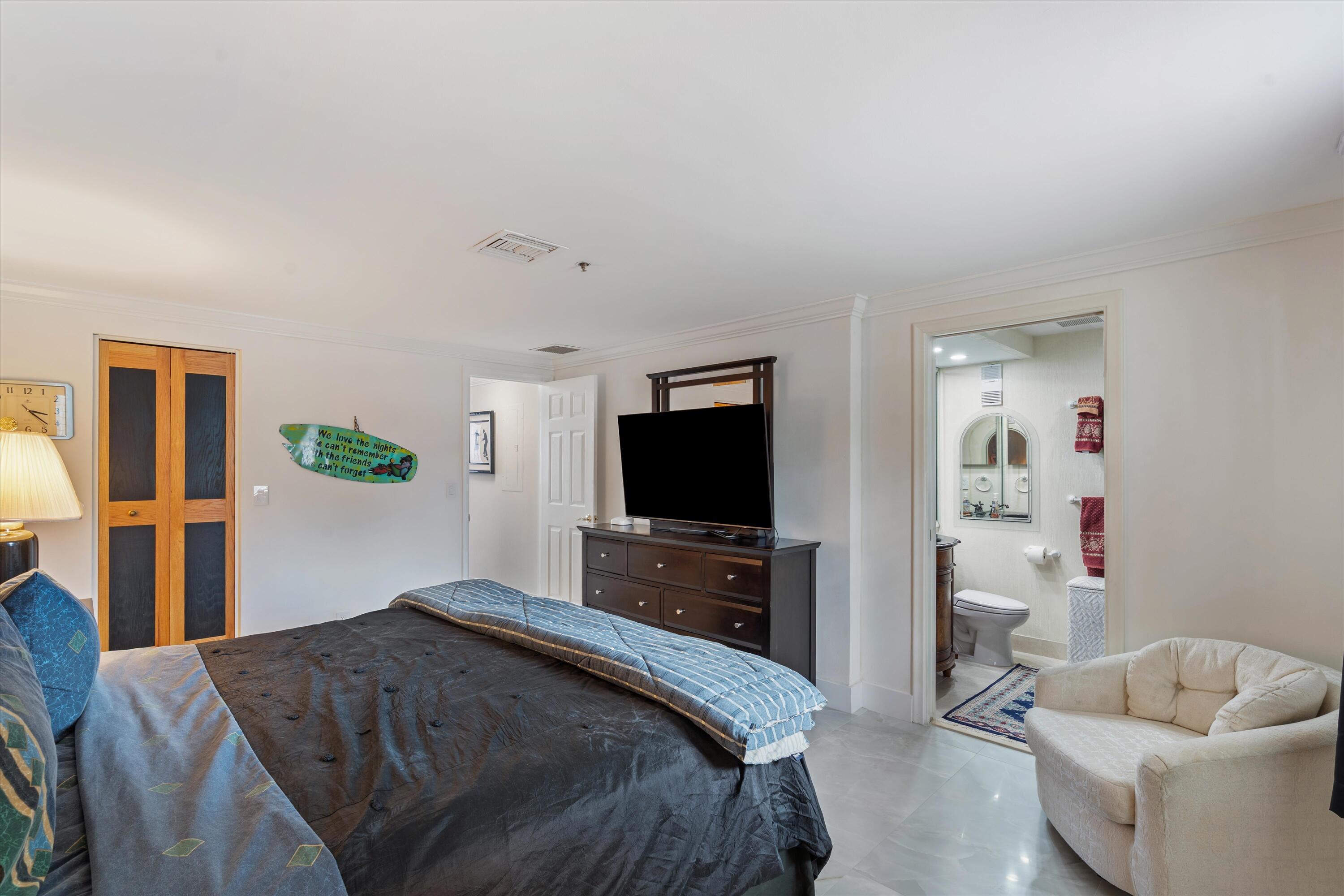 DELRAY HARBOR CLUB CONDO - Residential