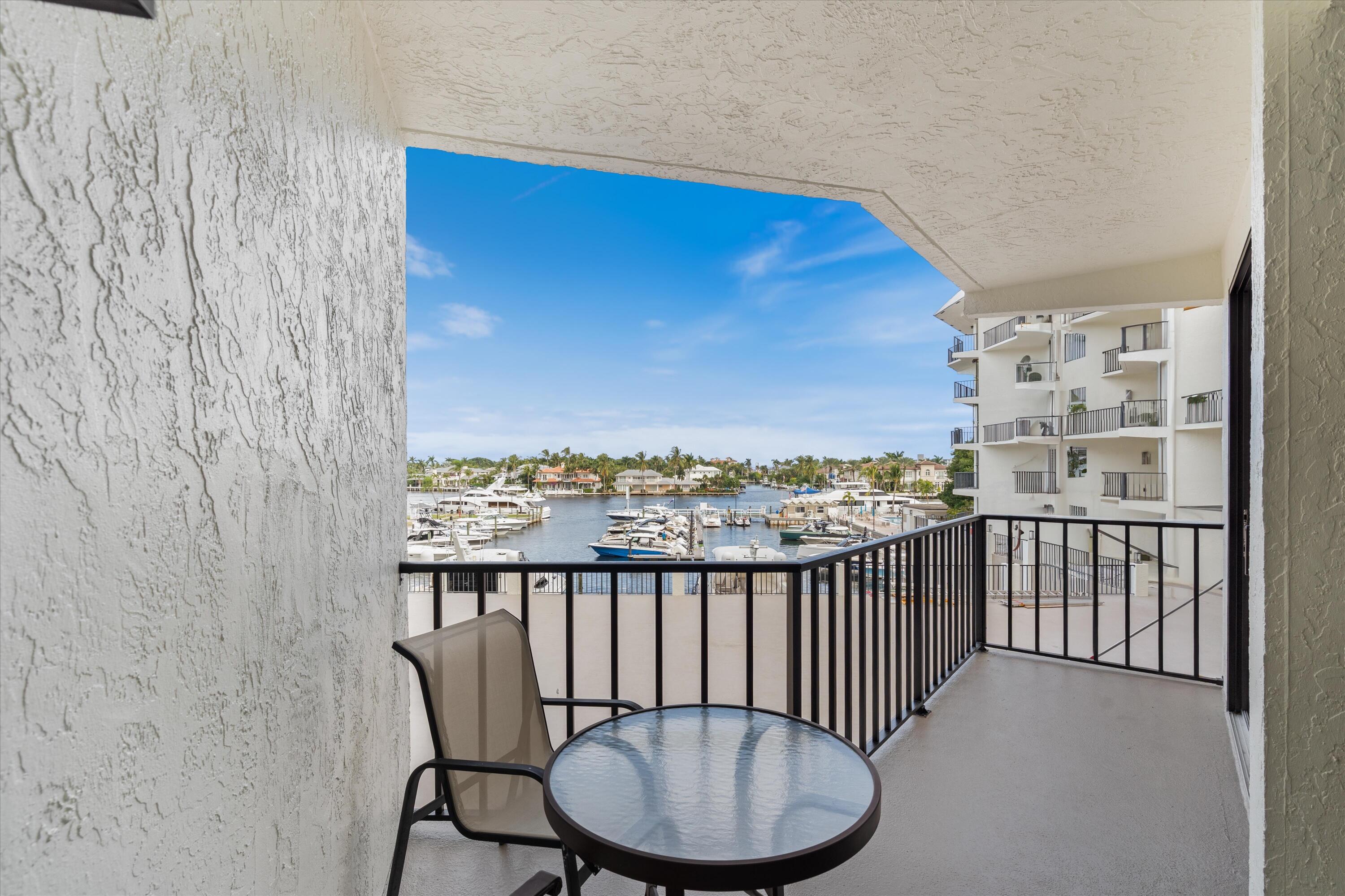DELRAY HARBOR CLUB CONDO - Residential