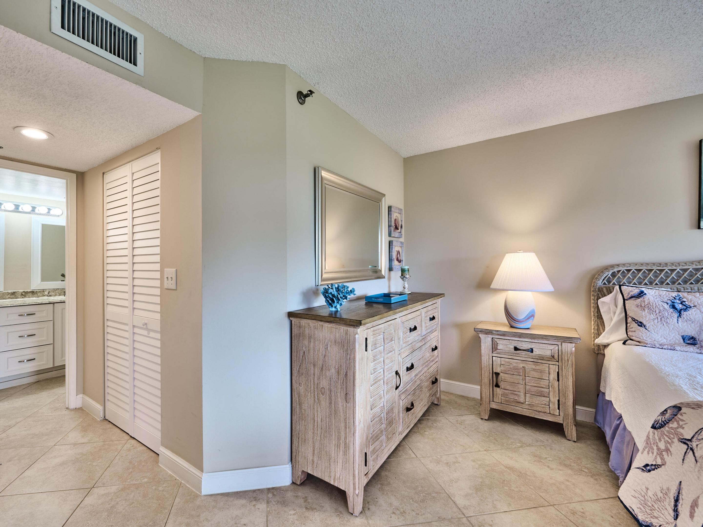 JUPITER BAY EAST CONDO - Residential