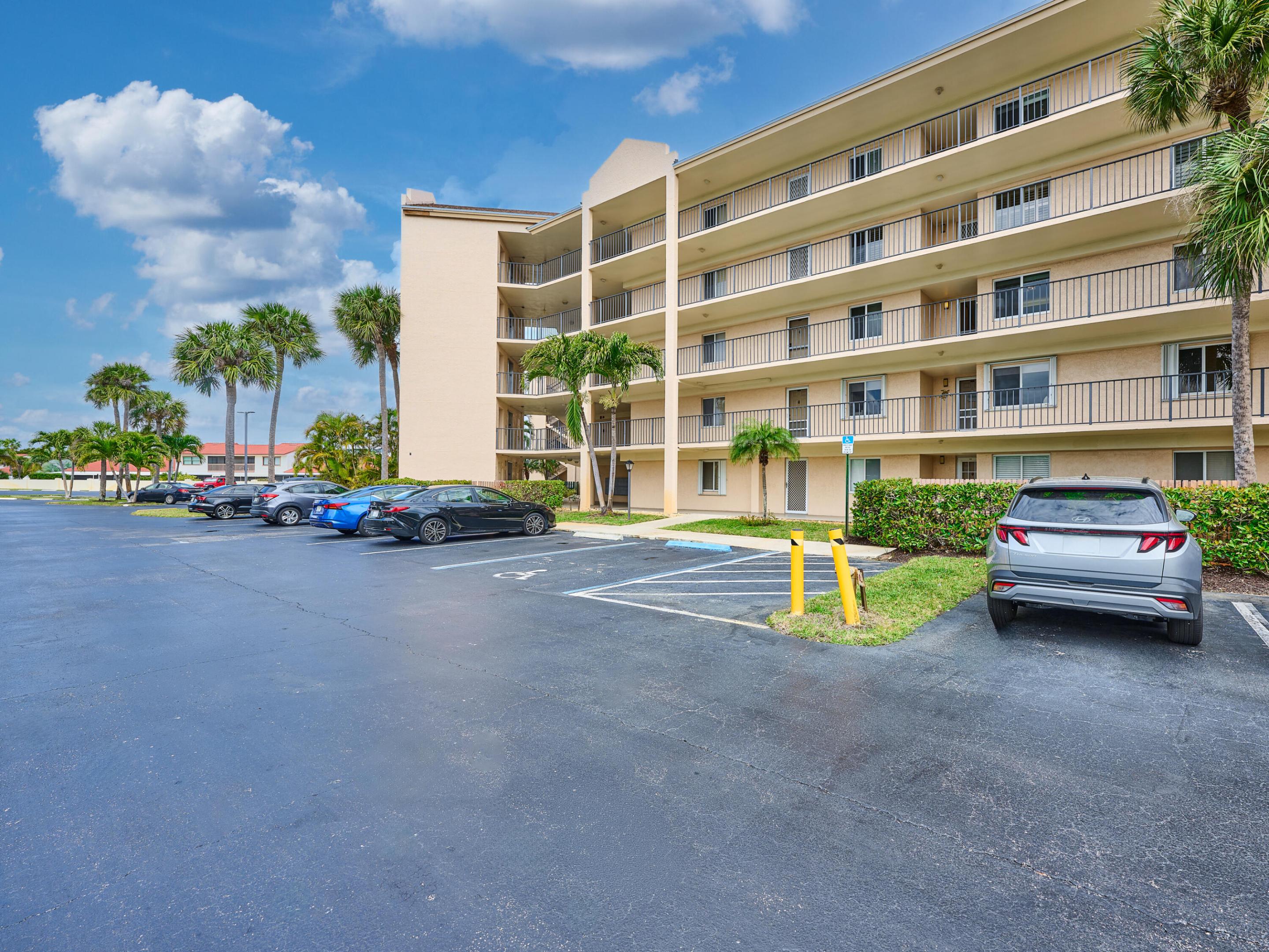 JUPITER BAY EAST CONDO - Residential