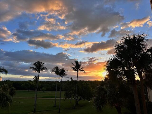 JUPITER BAY EAST CONDO - Residential