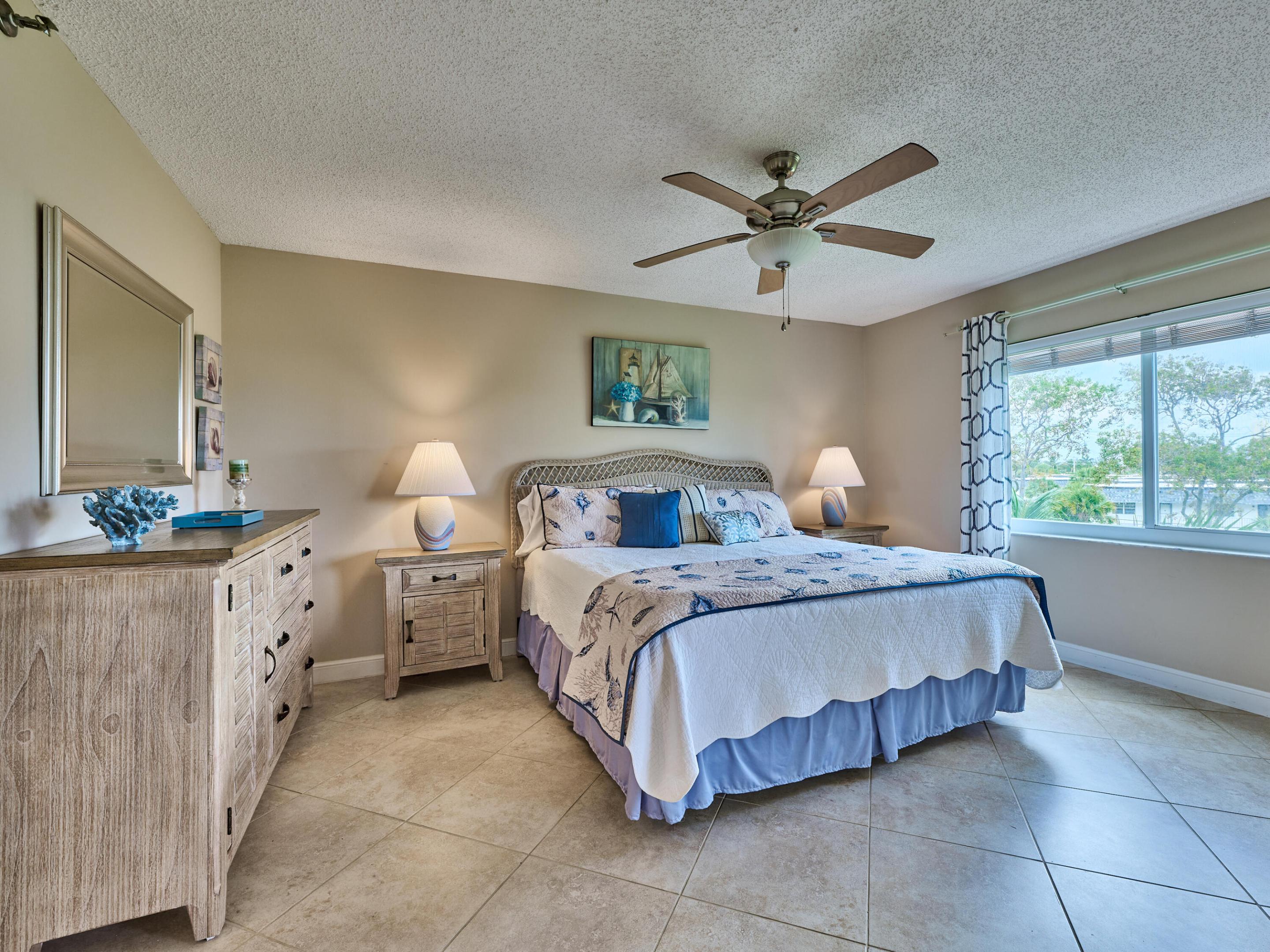 JUPITER BAY EAST CONDO - Residential