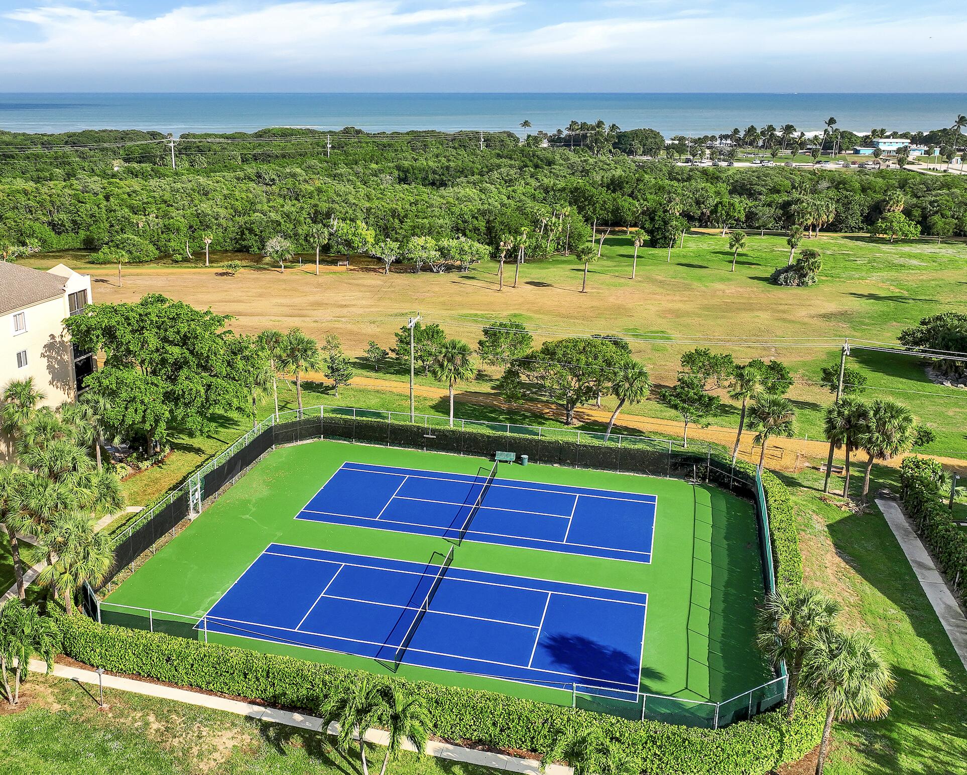 JUPITER BAY EAST CONDO - Residential