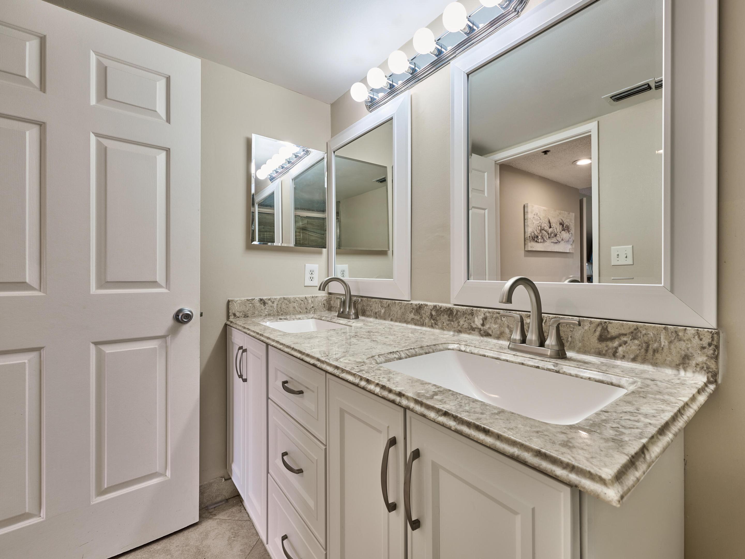 JUPITER BAY EAST CONDO - Residential