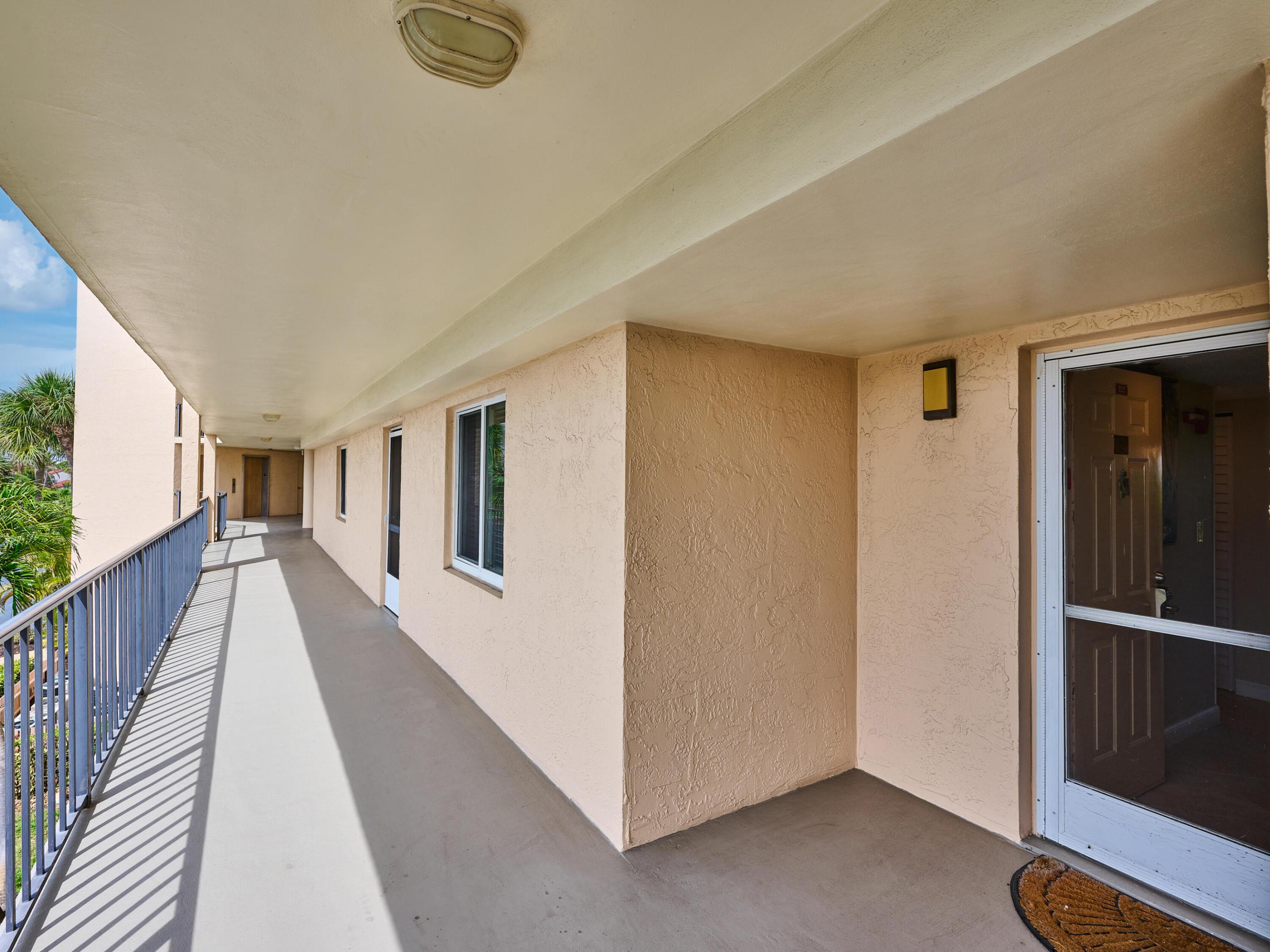 JUPITER BAY EAST CONDO - Residential