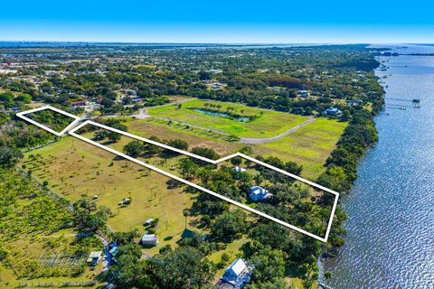 1605 N Tropical Trail Merritt Island FL 32953