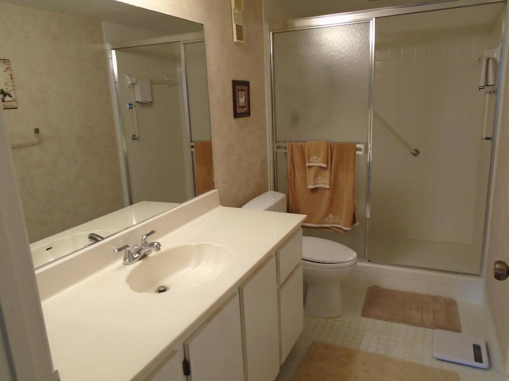 HUNTINGTON LAKES - Residential