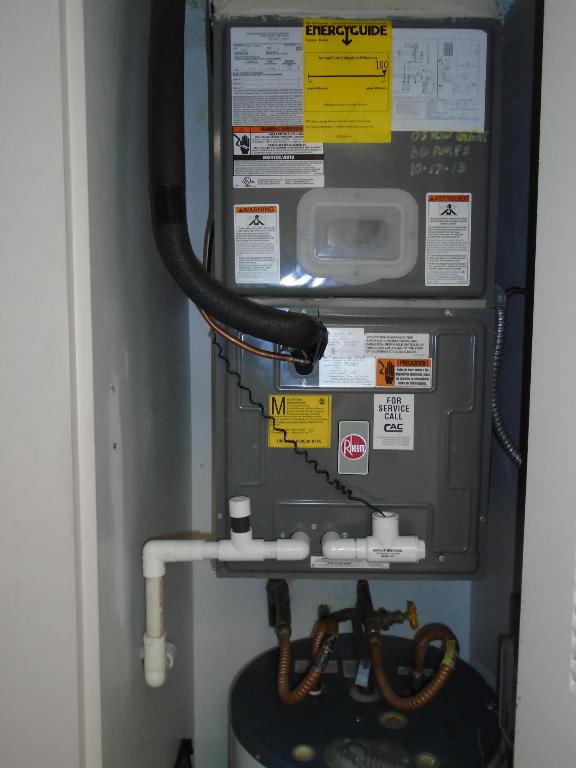 HUNTINGTON LAKES - Residential