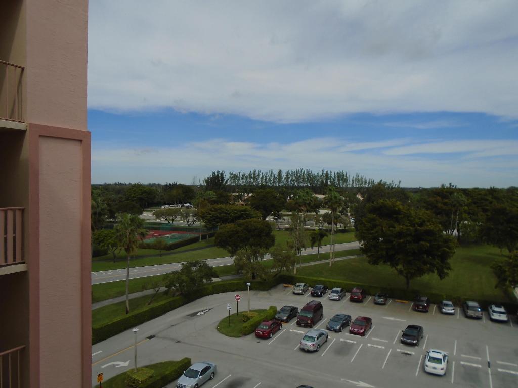 HUNTINGTON LAKES - Residential