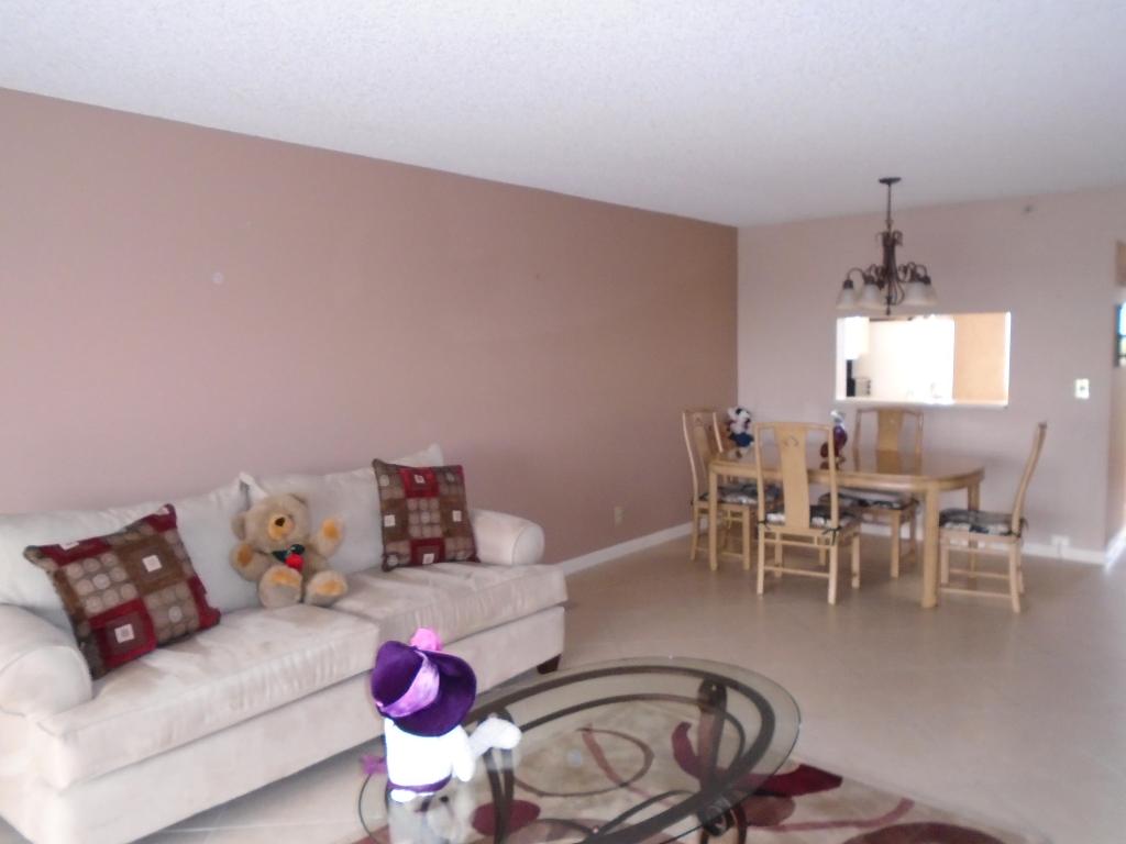 HUNTINGTON LAKES - Residential