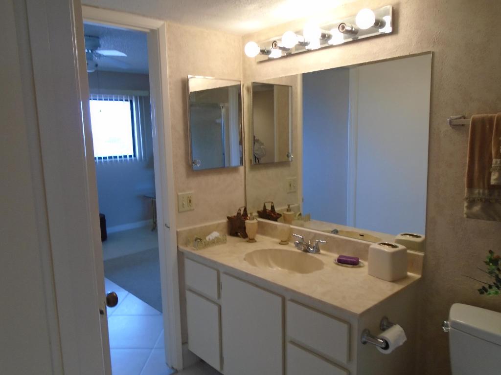 HUNTINGTON LAKES - Residential