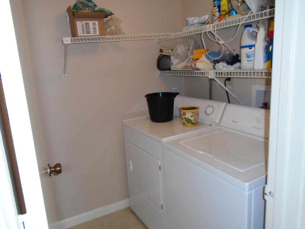 HUNTINGTON LAKES - Residential