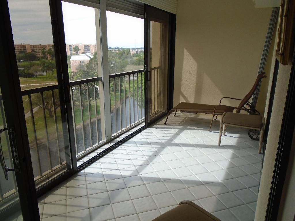 HUNTINGTON LAKES - Residential