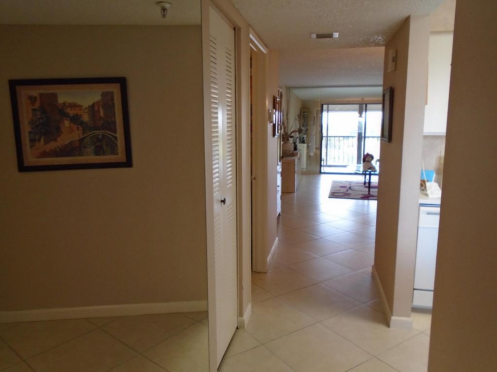 HUNTINGTON LAKES - Residential