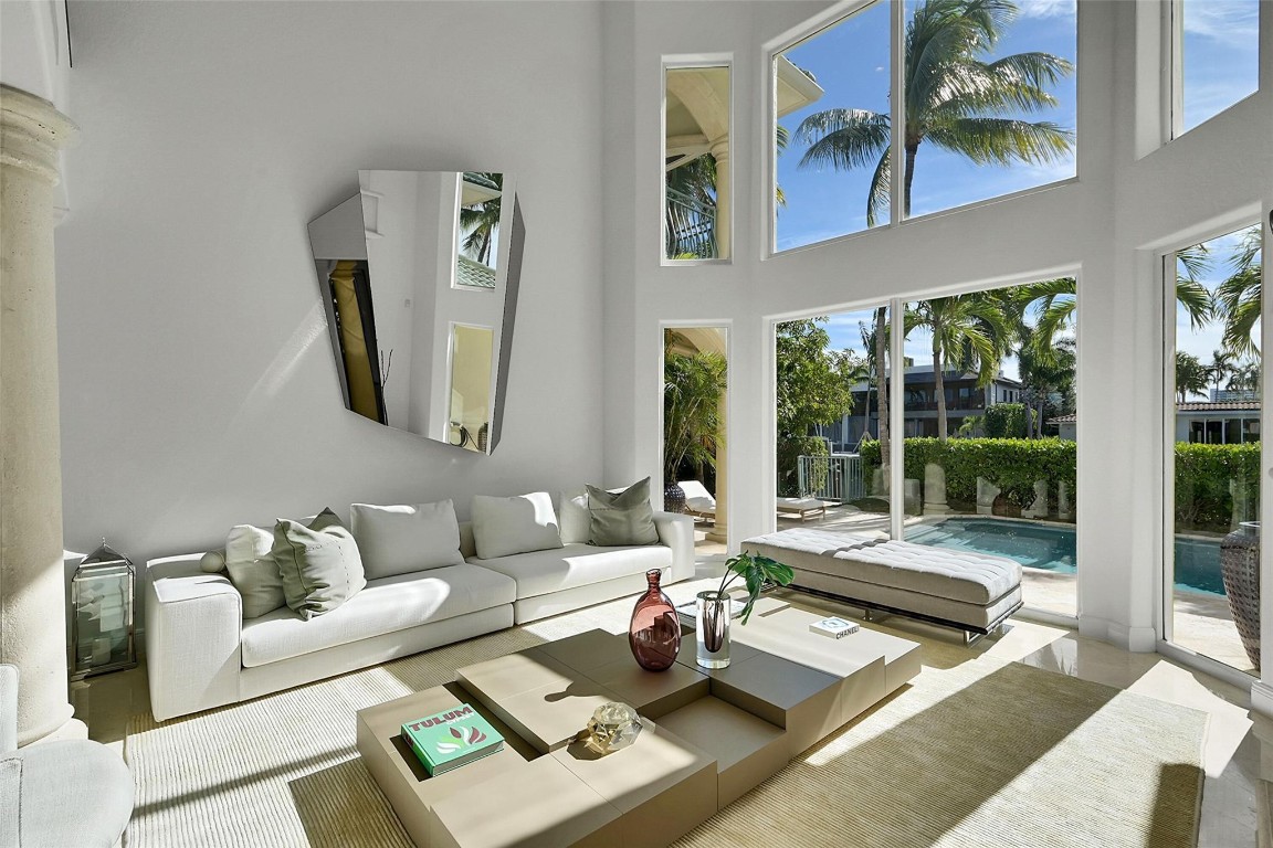 35 Fort Royal Island