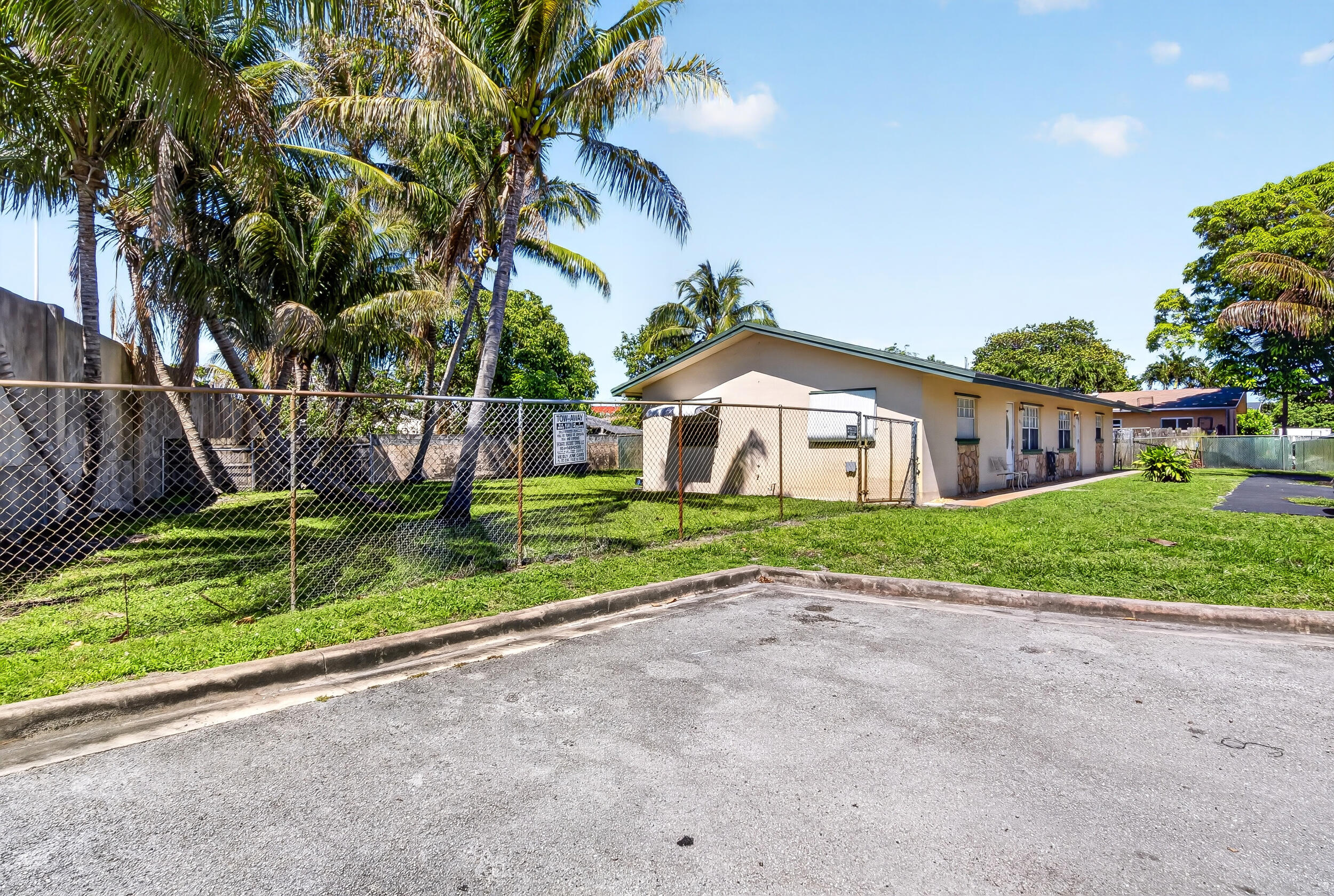 121 NW 56th Court 1-2