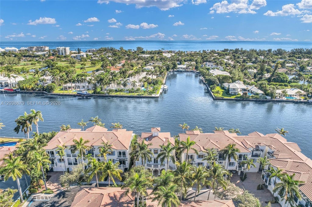 Photo of 3127 Waterside Circle, Boynton Beach, FL 33435 (MLS # A12038670)