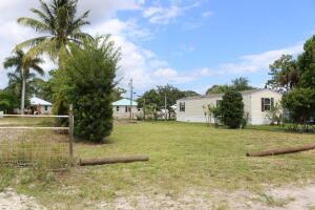 Photo of 5161 SE Kingfish Avenue, Stuart, FL 34997 (MLS # R10963669)