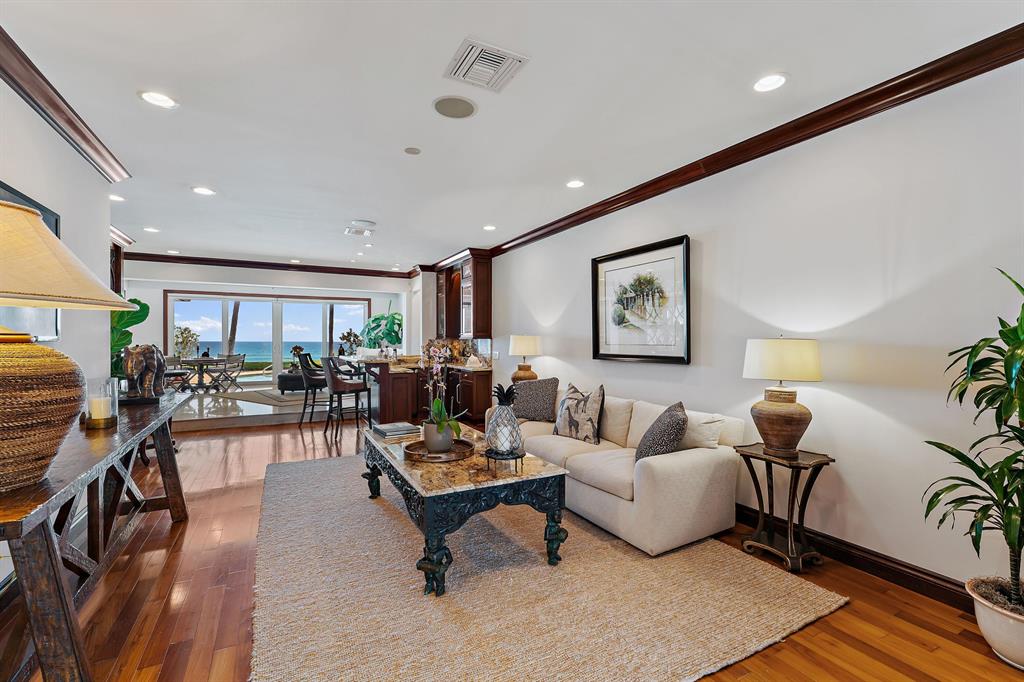 BLOWING ROCKS - Residential