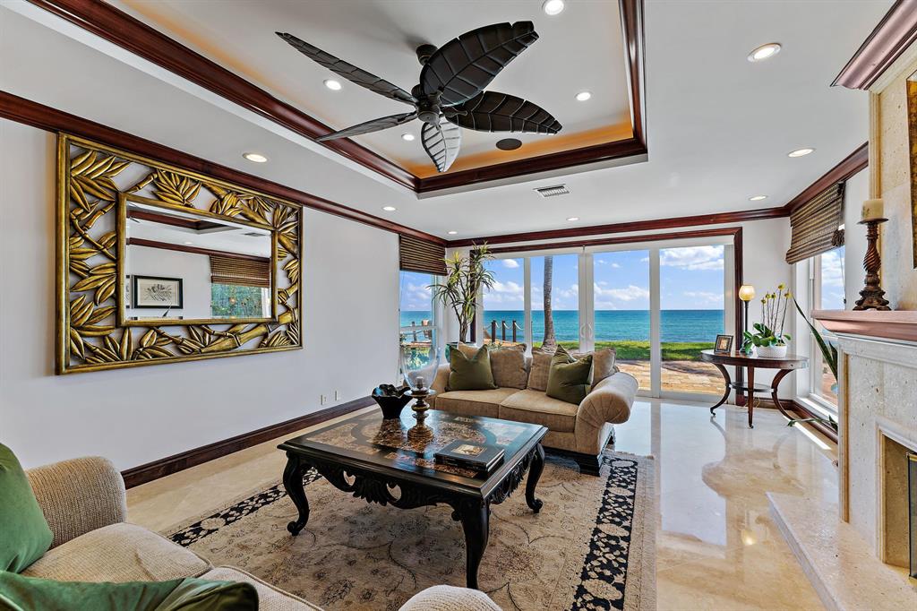 BLOWING ROCKS - Residential