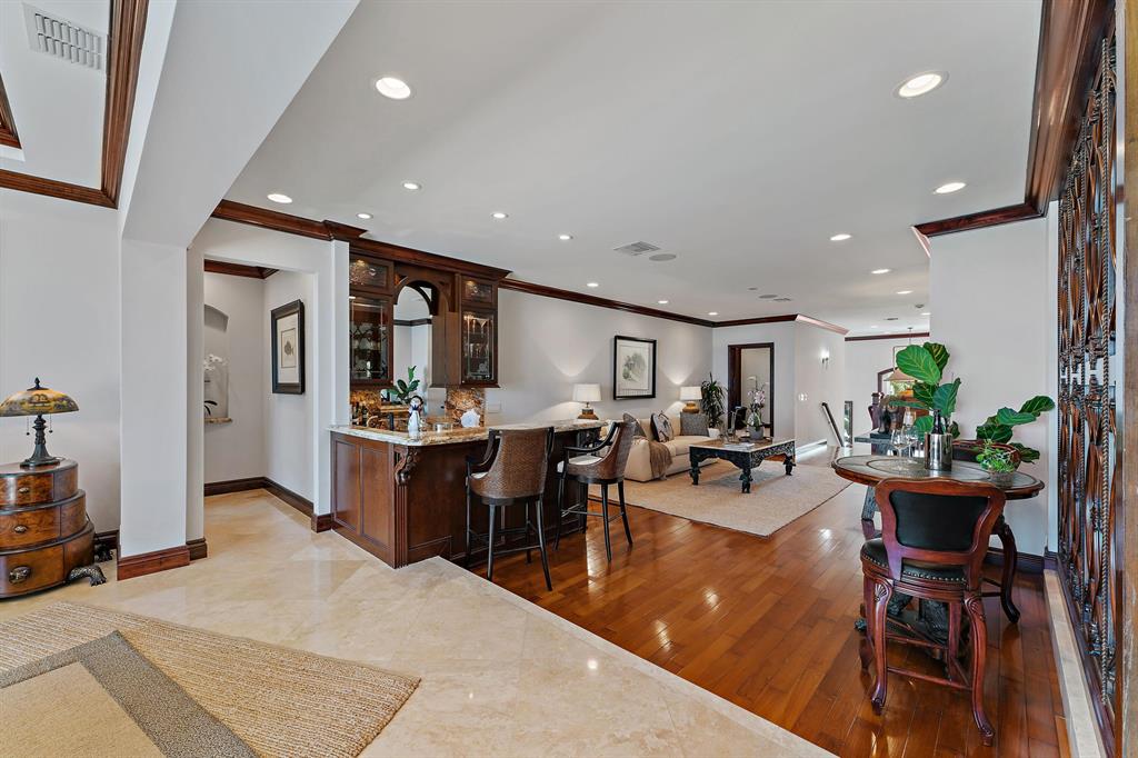 BLOWING ROCKS - Residential